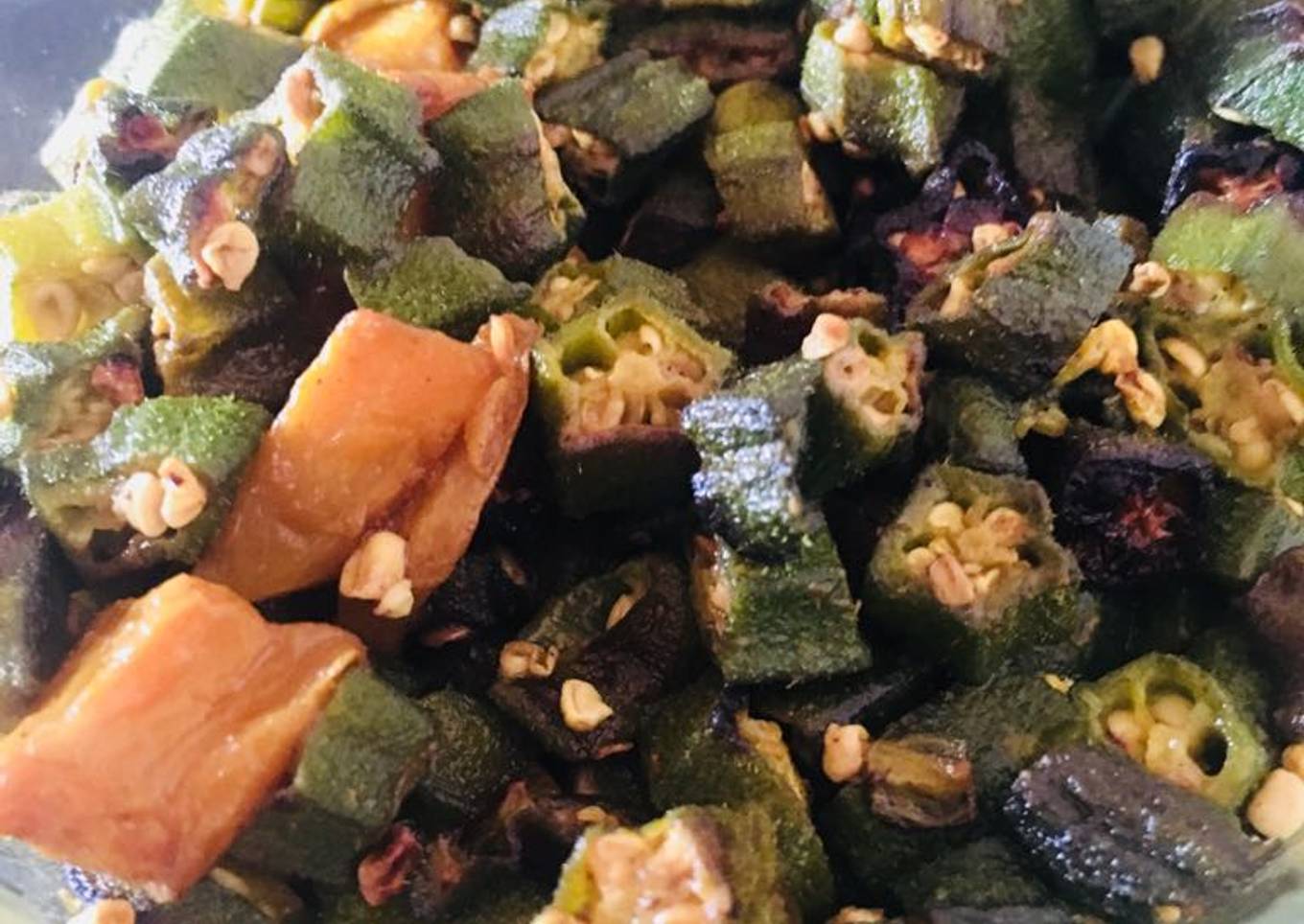 Lady's finger stir fry