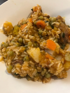 Una foto de Guiso de arroz 🍛