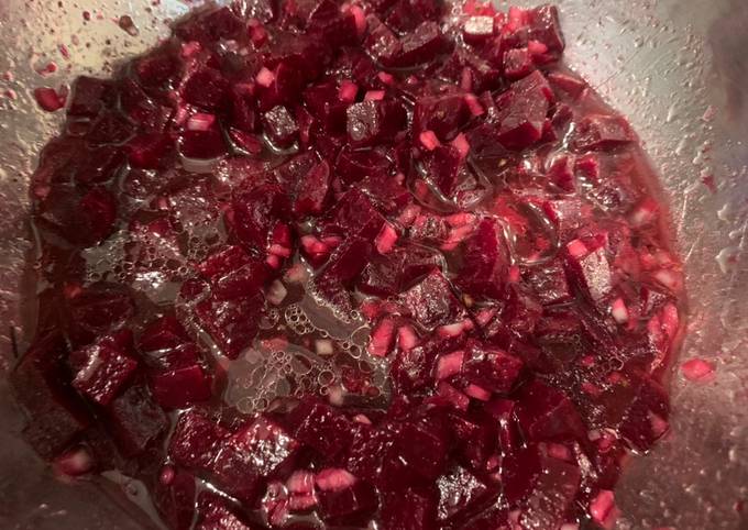 Rote Beete Salat á la Mama Rezept von cindyskoestlichkeiten - Cookpad