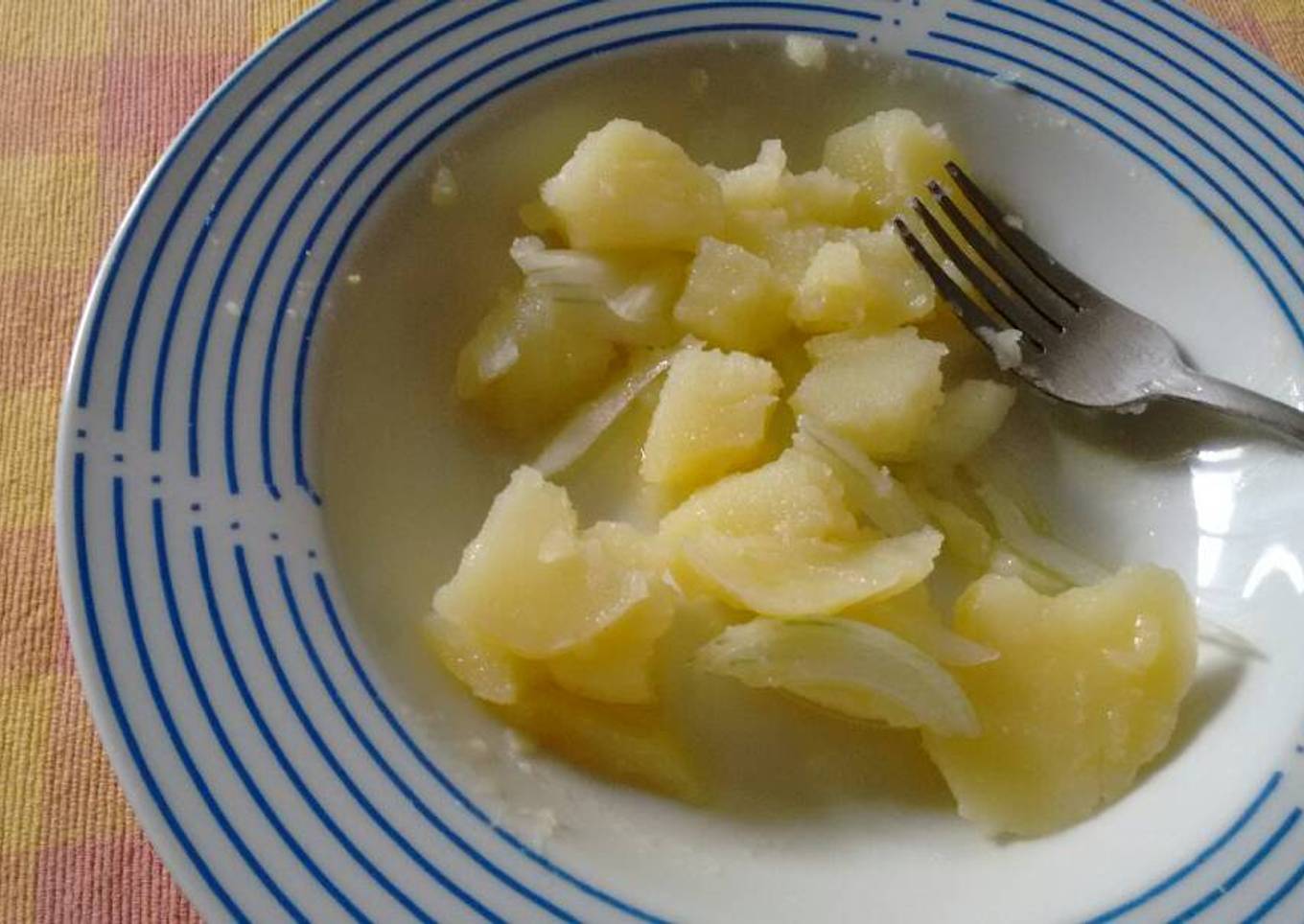 Ensalada sencilla de patatas.ॐ