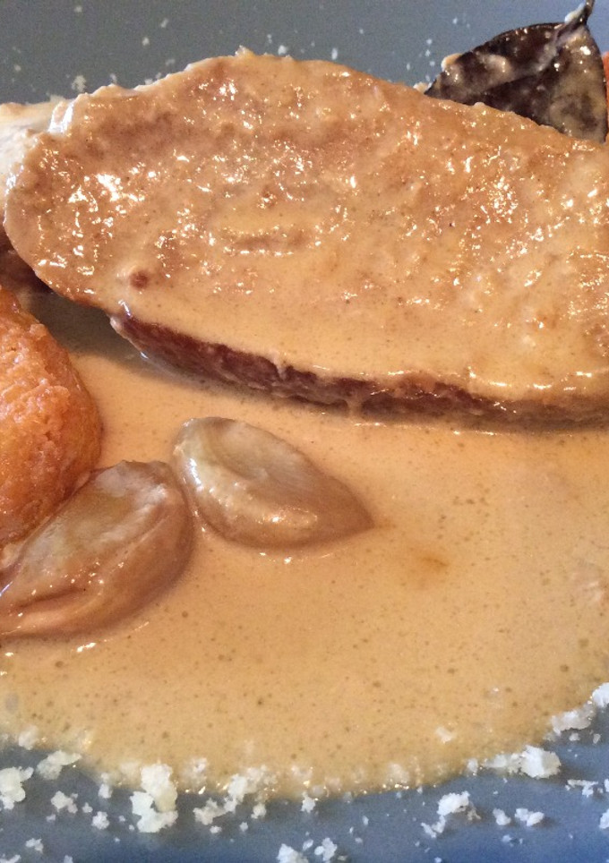 Una foto de Lomo de Cerdo en Salsa de Cerveza y Crema