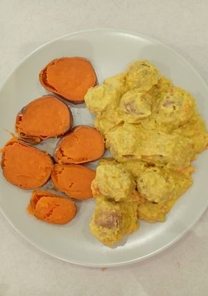 Foto principal de Albóndigas de pollo con salsa de verduras al curry