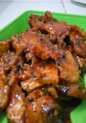 Foto resep Ayam Lada Hitam by ummu asy syifa
