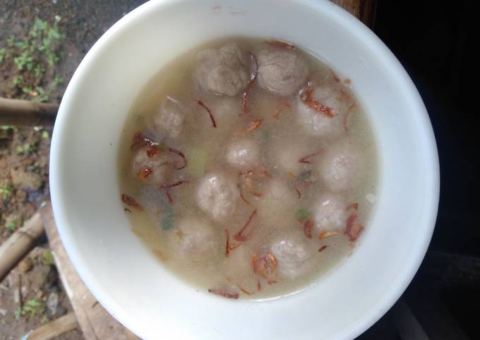 Bagaimana mengolah Bakso ayam kuah simple Anti Gagal