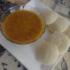 A picture of Idli sambar.
