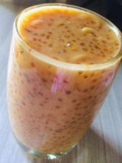 मैंगो साबूदाना खीर (mango sabudana kheer recipe in hindi) रेसिपी मुख्य फोटो