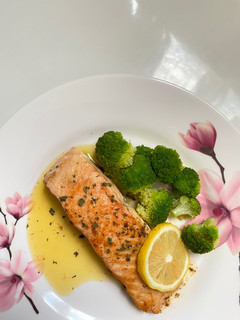 Foto resep Salmon with Butter Lemon Sauce