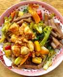 Nui lứt xào gà sốt cà chua tươi