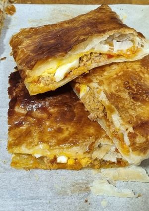 Una foto de Empanada de atún