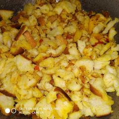 A picture of Bread upma.
