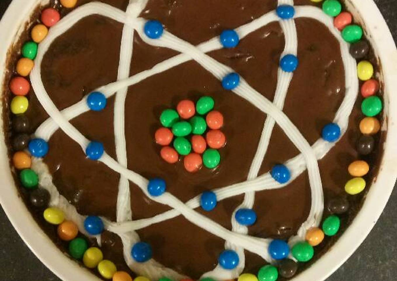 Atomic cake