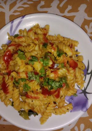 मसाला पास्ता (Masala pasta recipe in hindi) रेसिपी मुख्य फोटो