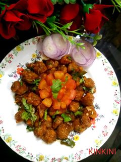 ক্রিসপি চিলি সয়া (crispy chili soya recipe in Bengali) রেসিপির প্রধান ছবি
