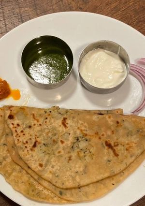 A picture of Gobhi Cauliflower Paratha.