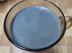 Hình của món Sữa đậu đỏ hạt sen mè đen.