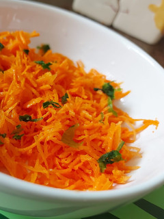 Foto de Salada de Cenoura e salsinha