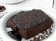 Una foto di dolci senza glutine al caffè