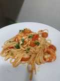 Linguine con calamari e gamberi