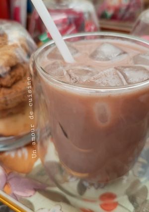 Une photo de Chocolat au lait glacé 🧋