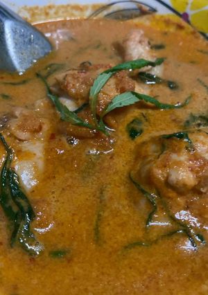 รูปของ แกงไก่นมสดใส่ใบสมุนไพร NaRakMak