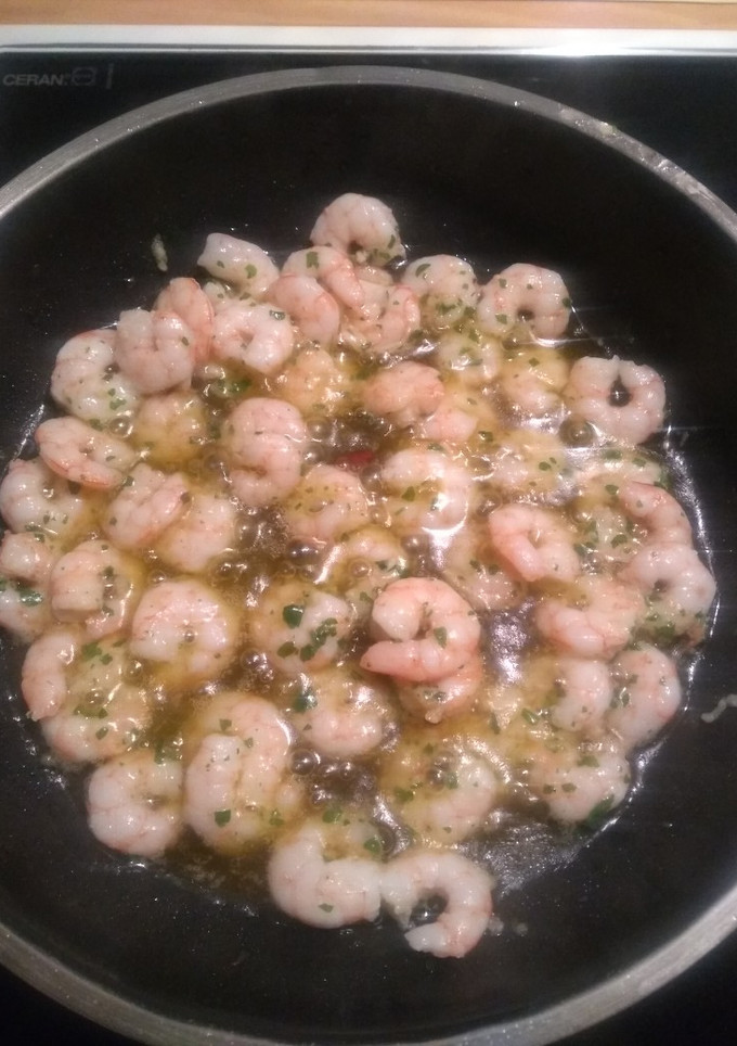 Una foto de Gambas al ajillo