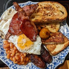 Full English Breakfast for Dinner - My "Brinner" A picture of Full English Breakfast for Dinner - My "Brinner".