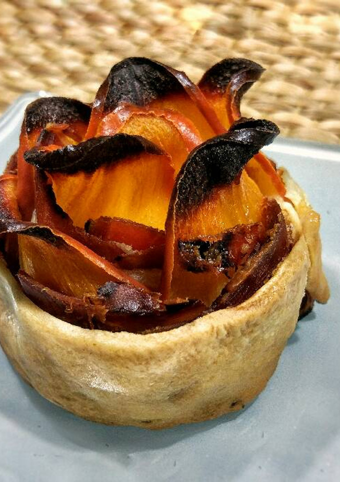 Una foto de Flor de Pérsimon con Jamón y Queso