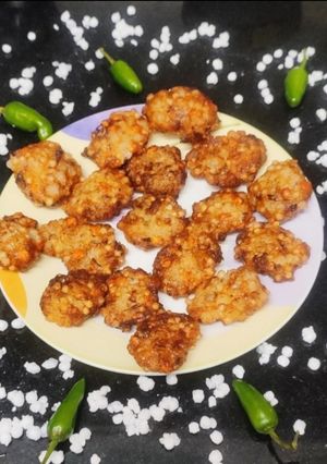 A picture of Sabudana pakoda.