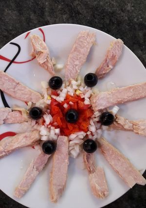 Una foto de Ensalada de ventresca