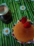 Tortitas de garbanzos con fresas y miel casera