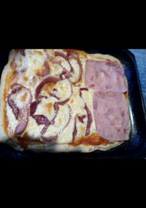 Una foto de Pizza de panceta