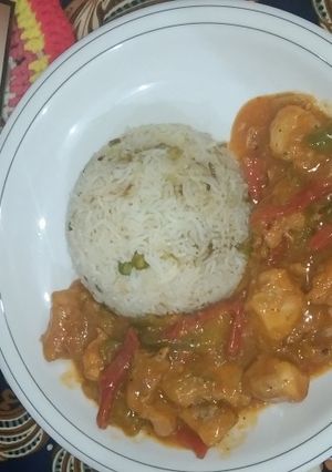 A picture of Peri peri chicken gravy.