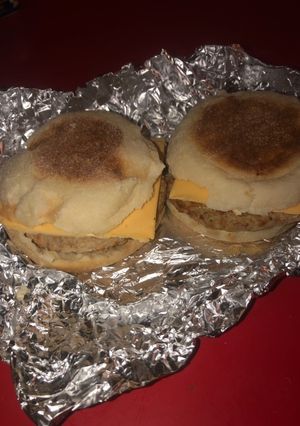 A picture of Freezer friendly meal prep breakfast sandwiches.