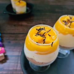A picture of No bake mango cheese cake.