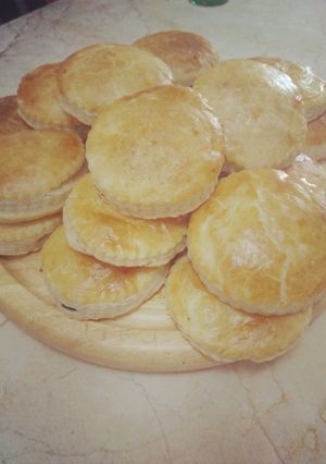 Una foto de Empanadas de picadillo dulce
