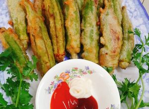 Hình của món Đậu bắp nhồi thịt chiên giòn.