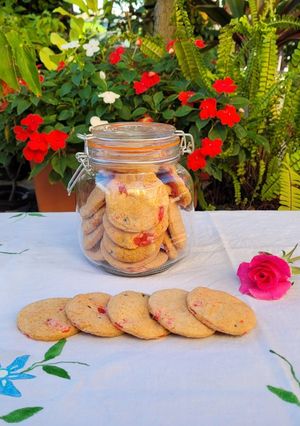 Una foto de Galletitas de cereza marrasquino y chips