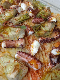Una foto de Pulpo sobre puré de patatas