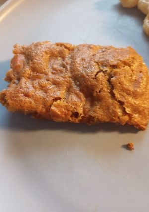 A picture of Carrot, Walnut Bread.