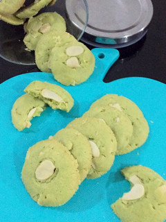 Foto resep Almond Matcha Cookies