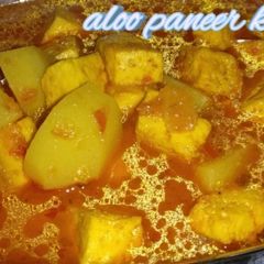 A picture of Aaloo paneer ki sabzi.
