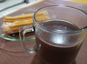 Una foto de Chocolate caliente italiano cremoso