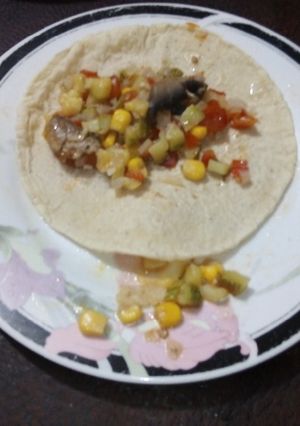 Una foto de Tacos de calabacitas, hongos y elote a la mexicana las Correa. Jalisco