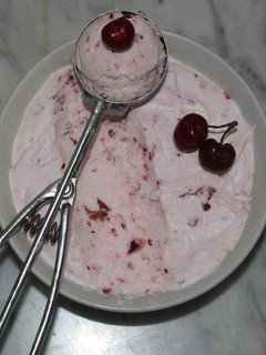 عکسی از دستور بستنی گیلاس 🍒