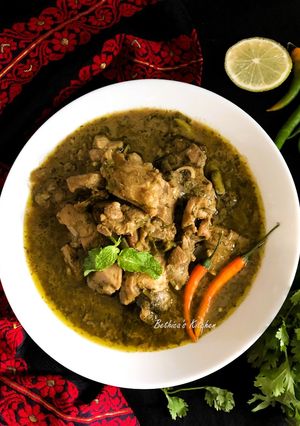 A picture of Green Mutton Curry.