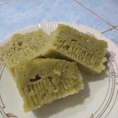 รูปของ Apam Medan (Kue Pak Thong Ko)