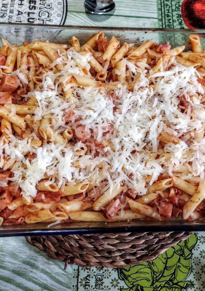 Una foto de Macarrones en salsa amatriciana