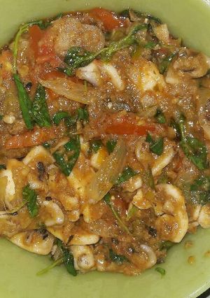 Foto resep Cumi sambal kemangi ala Mom Lionk