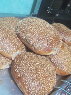 Una foto de Pan de viena (hamburguesas, panchos, chips)