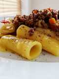 Rigatoni con ragù bianco e salsa allo zafferano 🌷